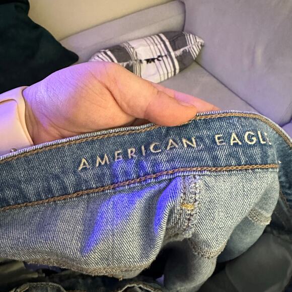 American Eagle Mom Denim Jean Shorts Pleated Medium Wash Womens Plus Size 18 - Picture 7 of 9